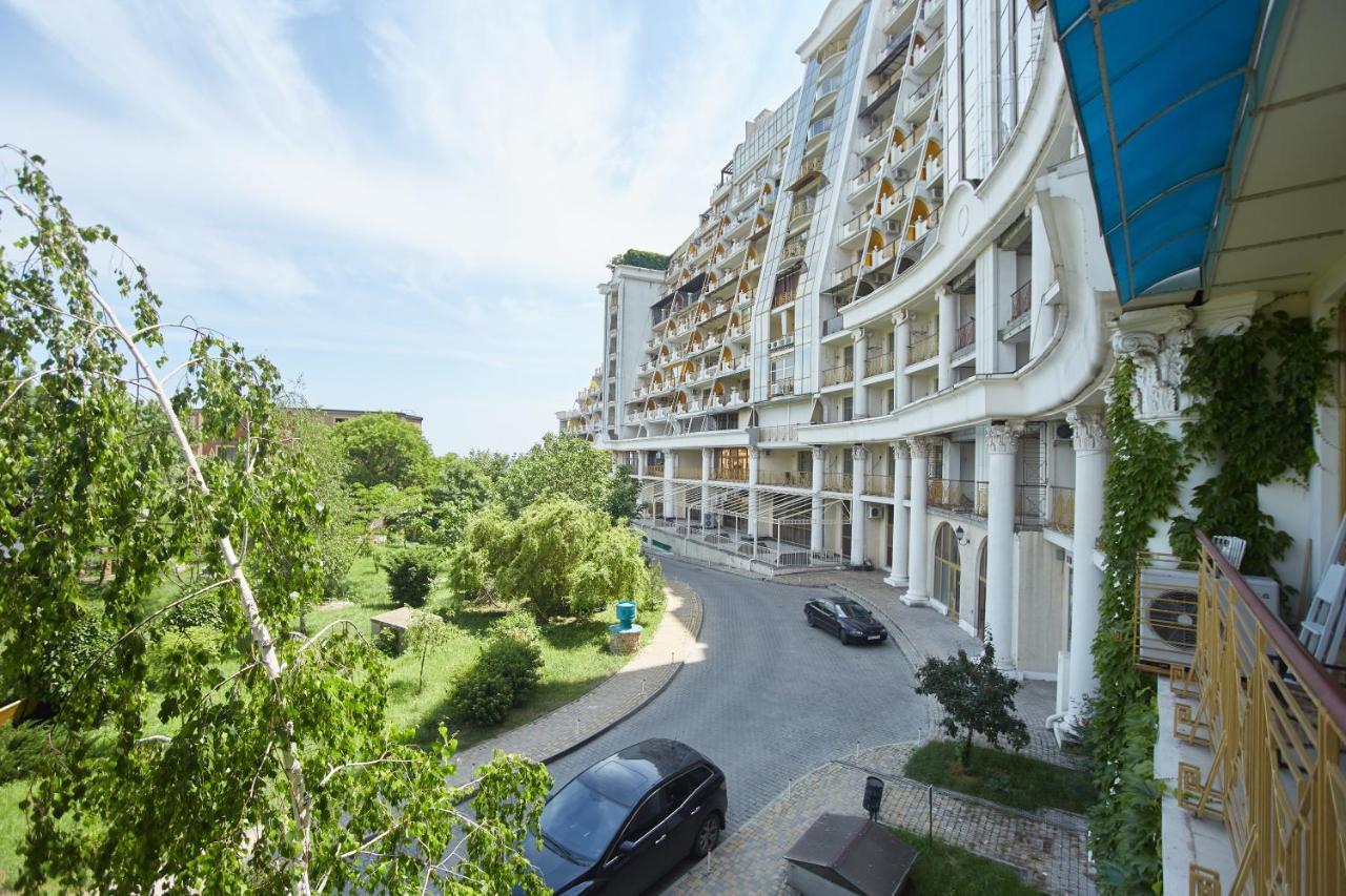 Arcadia Promenade Grand Apartments Odesa Exterior photo