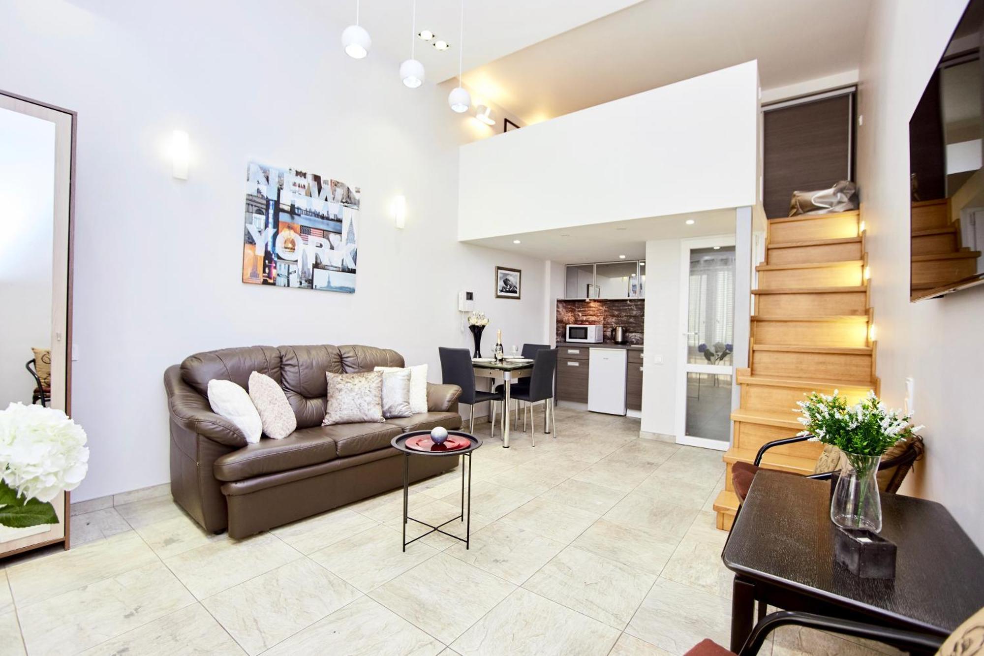 Arcadia Promenade Grand Apartments Odesa Room photo